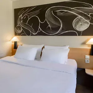 Universite Hotel