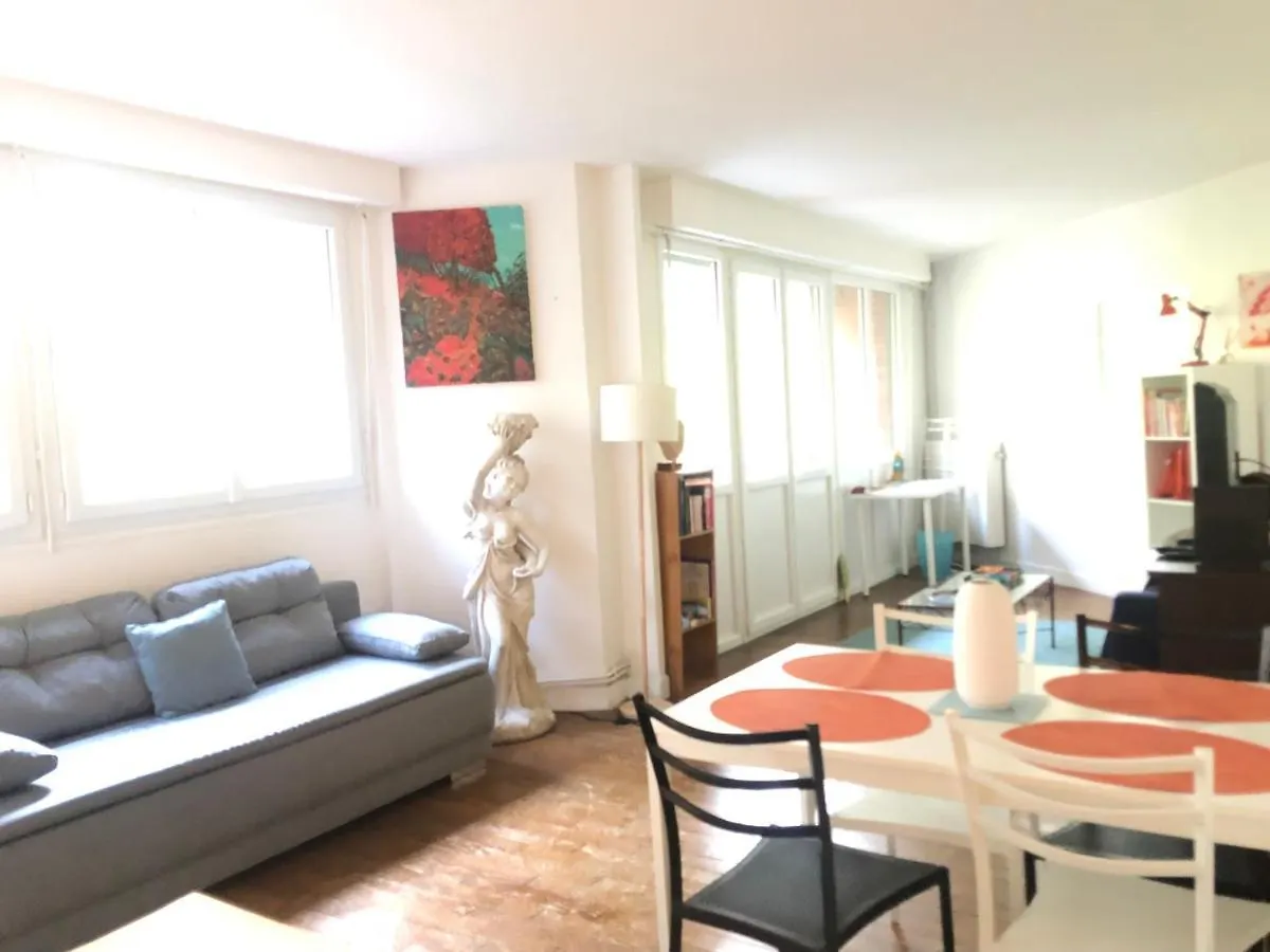 Apartment Gare Matabiau Toulouse Agreable Appartement Au Bord Du Canal France