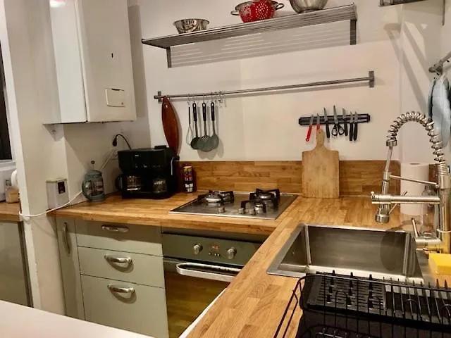 Gare Matabiau Toulouse Agreable Appartement Au Bord Du Canal 0*,  France