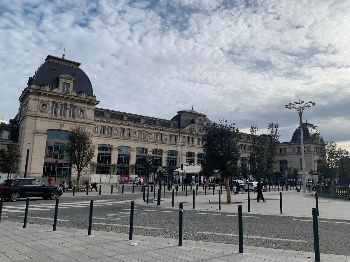 Gare Matabiau Toulouse Agreable Appartement Au Bord Du Canal 0*,  France